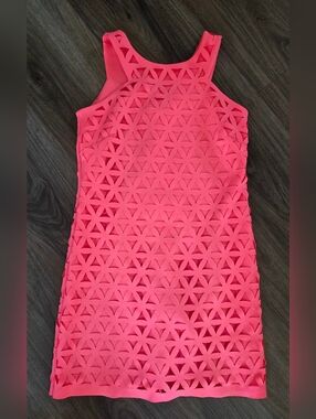 PERFECT Lilly Pulitzer Pink Sun Ray Daisy Laser Cut Pink Shift Dress Size SMALL